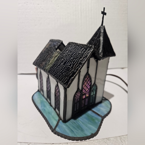 Church Tiffany Style Stained Glass Lamp - Picture 12 of 12